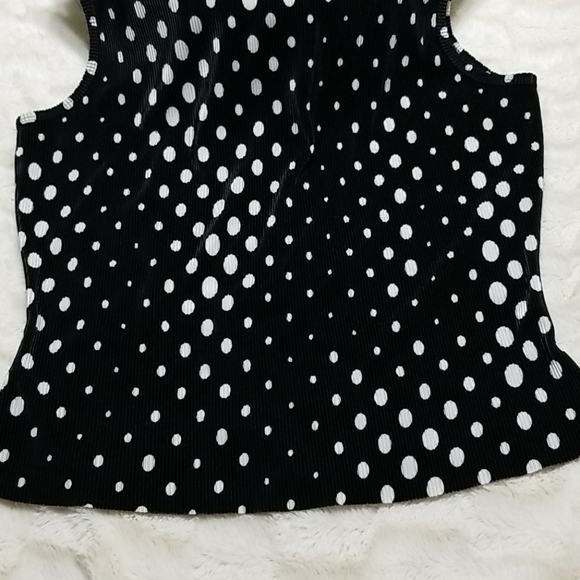 Victoria EssentialsBlouse - Picture 3 of 6